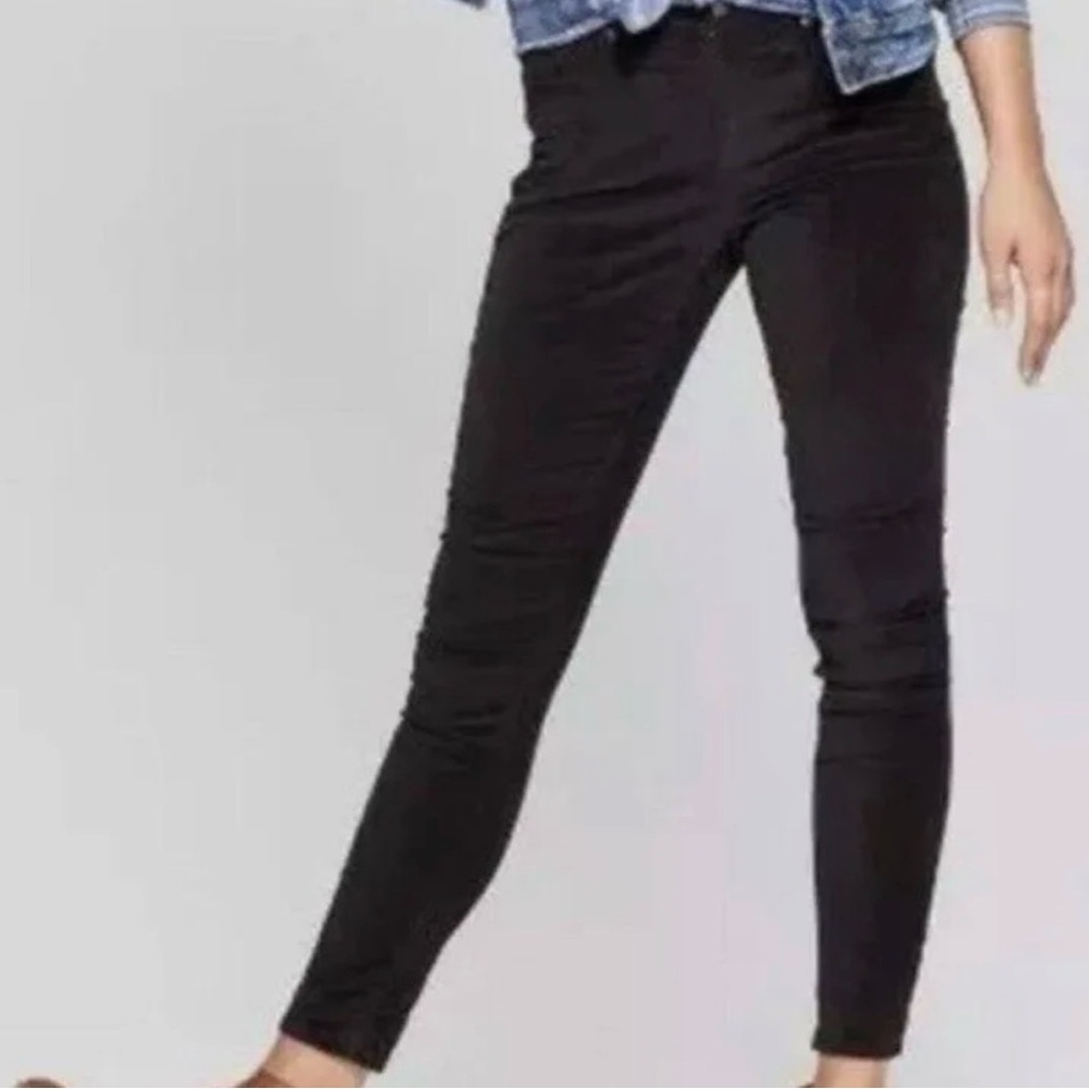 Universal Thread Women's High-Rise Velvet Skinny Jeans Black Size 2  26waist
